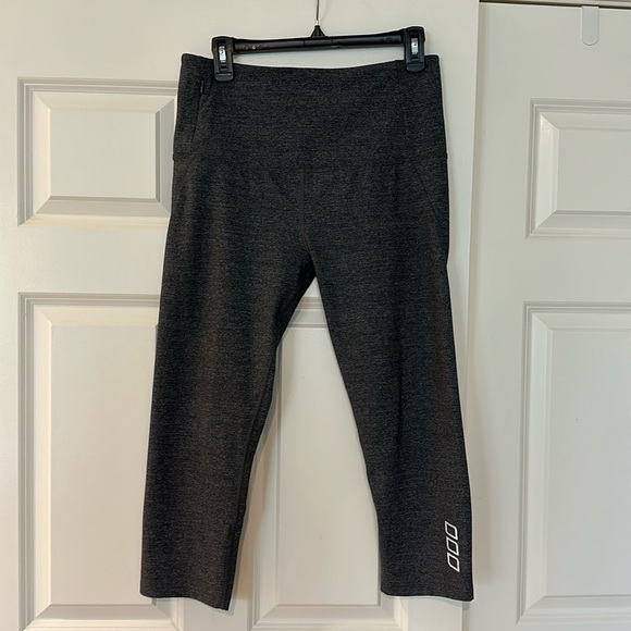 Lorna Jane heathered grey leggings - Picture 1 of 4